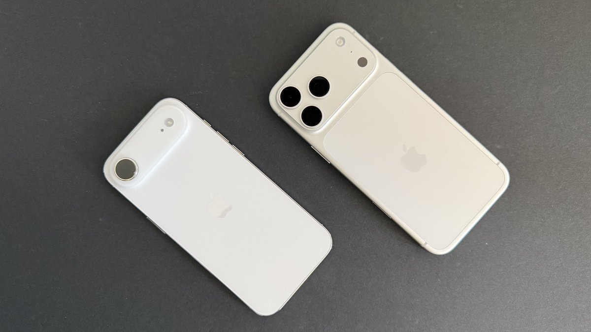 ReviewTheBest's tweet image. If you purchased a iPhone Air what’s your thoughts? Are you keeping it or will you be first in line monday morning to return it?