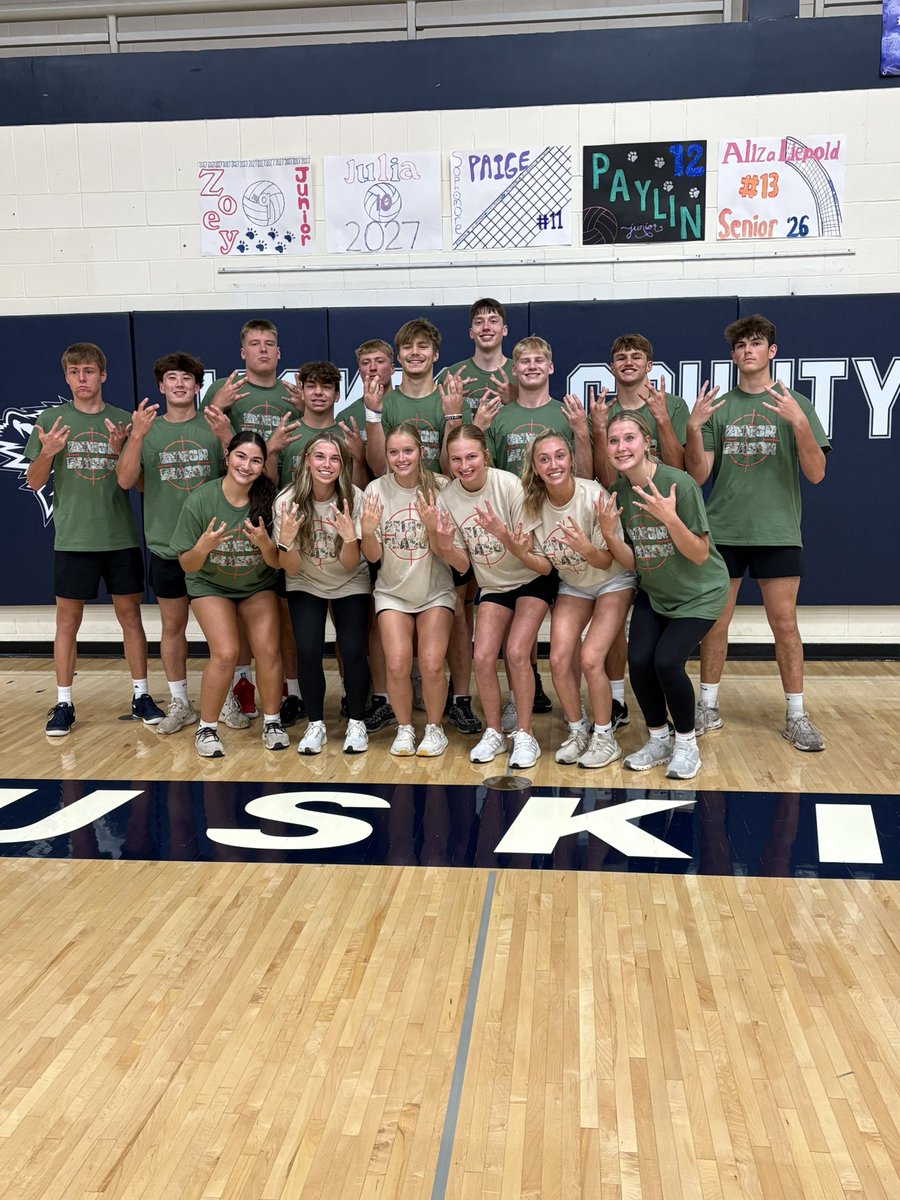 Seniors win Homecoming Ironman 2025