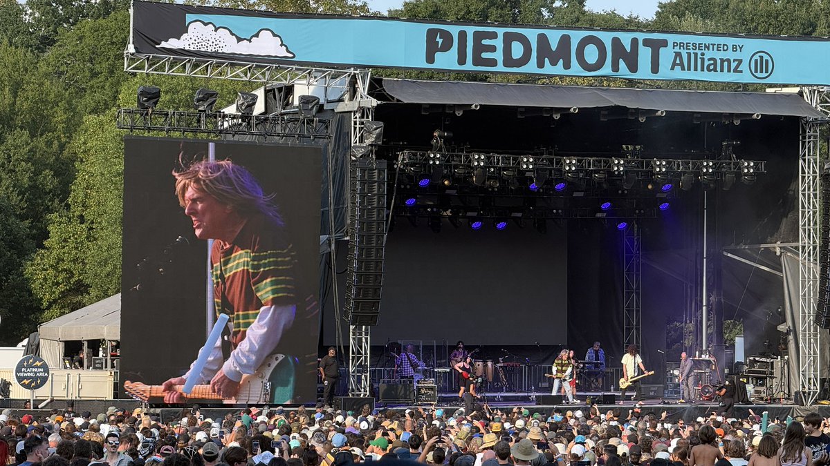 Stats_Sig tweet media