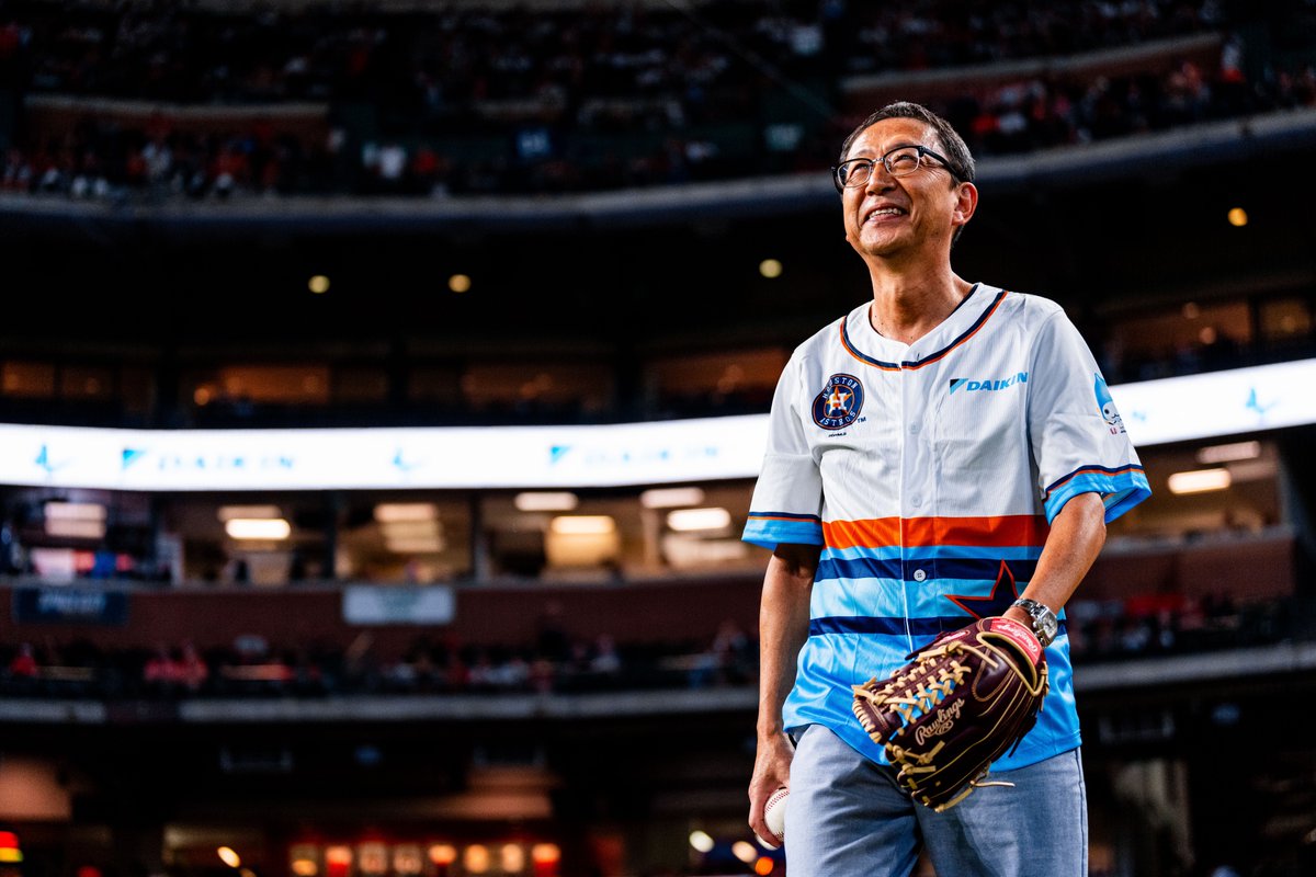 astros's tweet photo. A first pitch from our friends @daikin_comfort!

Happy to have Technologies President and CEO, Satoru Akama, throw tonight’s ceremonial first pitch! https://t.co/8AUx2vzGeK