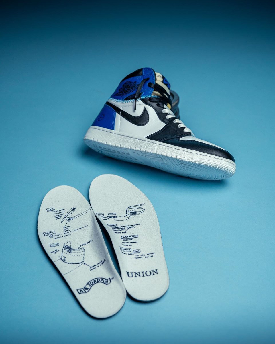 JustFreshKicks tweet media