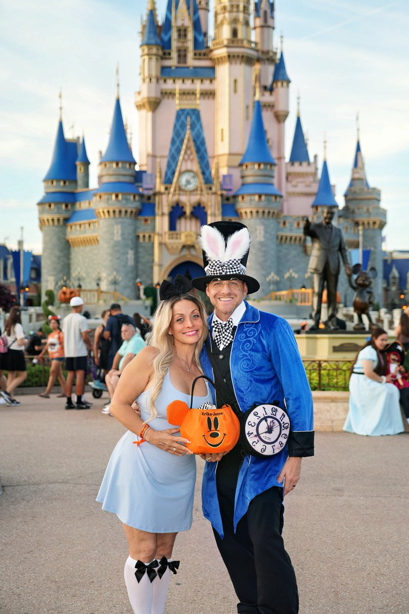 DrJesseMorse's tweet photo. With my beautiful wife at Disney (Mickey’s Not So Scary Halloween Party) https://t.co/BkKjwujLfY