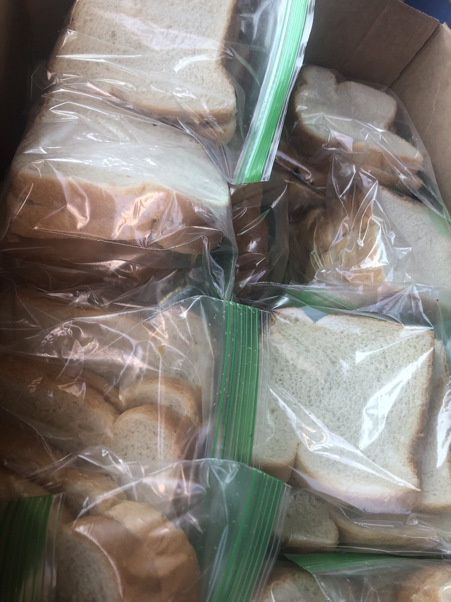 MLCCDE's tweet photo. Community outreach with our mobile unit helping families in need with clothes, food, wound care kits and harm reduction kits, hygiene supplies and much more! #mlccde #codepurplekentcounty #community #giveaway https://t.co/CkWFQZZMp6
