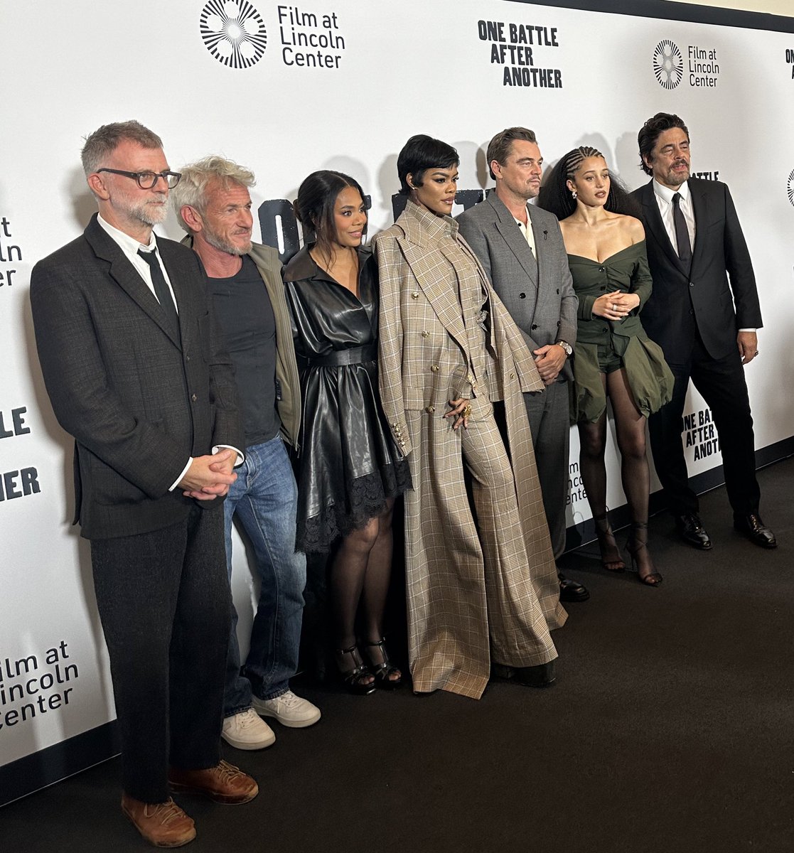 FilmLinc's tweet image. 🌟 The legendary team of @onebattlemovie.