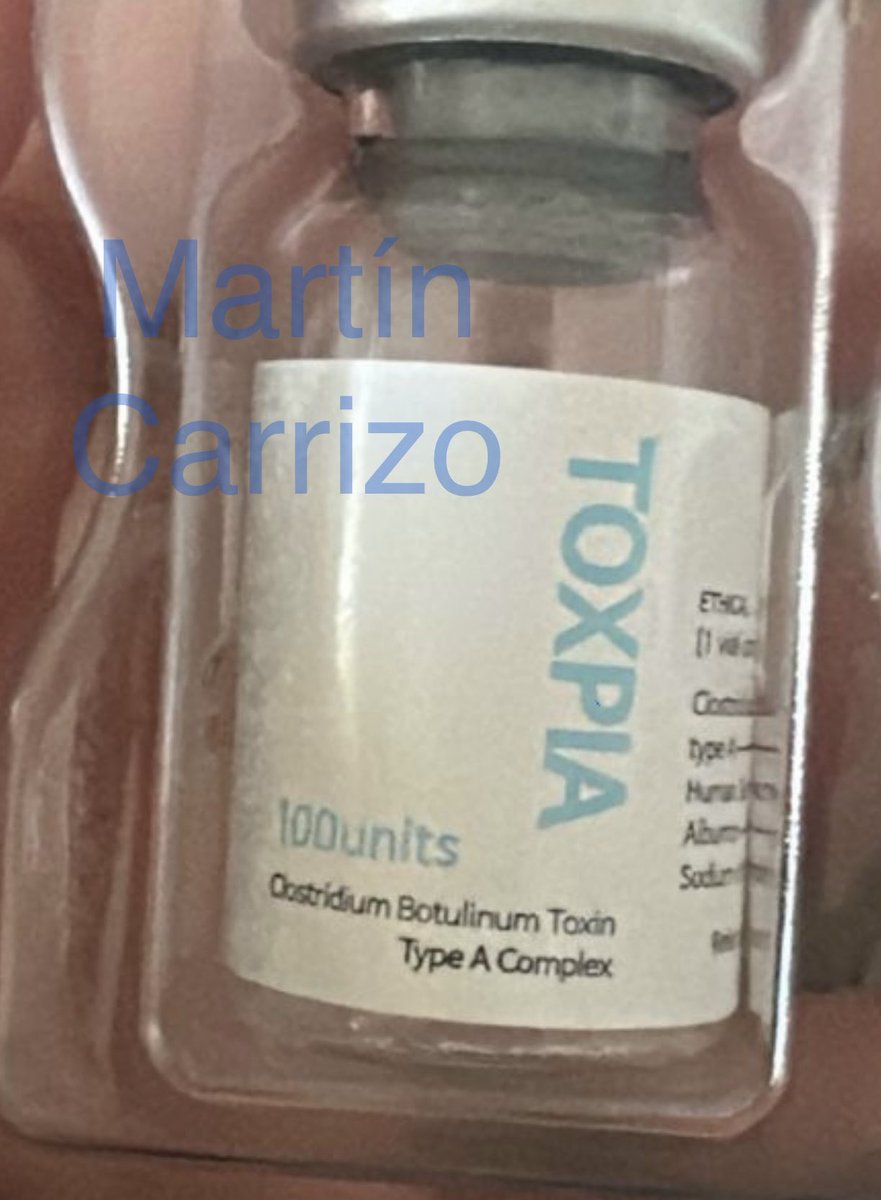 martincarrizo_'s tweet photo. Perdón por estar un poco desaparecido, estoy con una investigación 💣 
EL NEGOCIO DE LA ESTÉTICA: productos que entran al país sin el respaldo de ANMAT, en este caso, una toxina botulínica (no es la única) que se aplica con fines estéticos y que ya ha causado en el mundo varias complicaciones graves, hasta la muerte.
Qué comience el juego