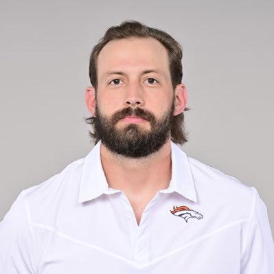 #NewProfilePic
Save us Davis Webb.