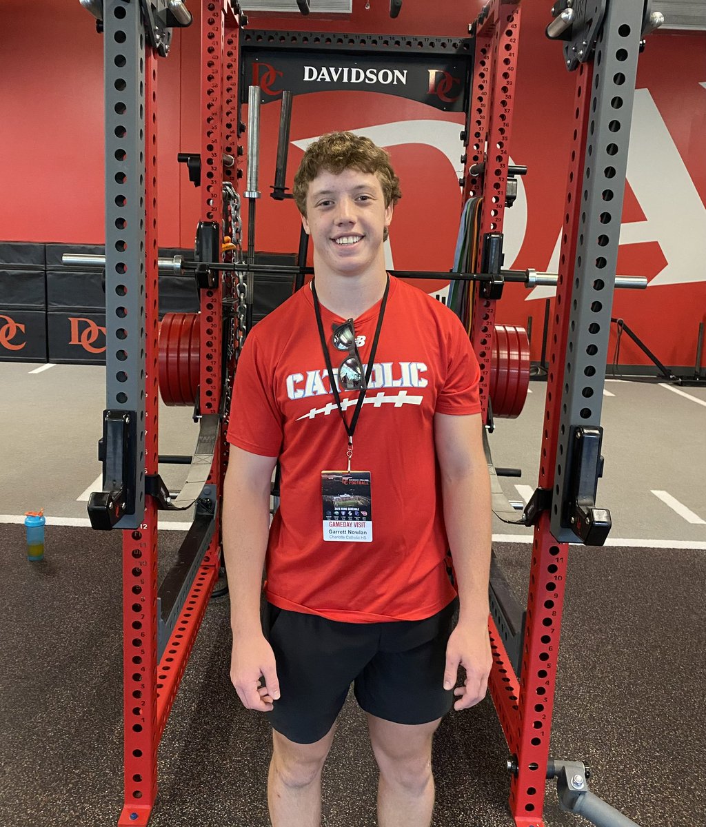 I had an amazing gameday visit at Davidson College last night. Congrats to the Wildcats on the big win! Great to reconnect with <a href="/Coach_Thakkar/">Saj Thakkar</a> and <a href="/bryce_pm/">Bryce Perry-Martin</a>. Thank you <a href="/DavidsonFB/">Davidson Football</a>!