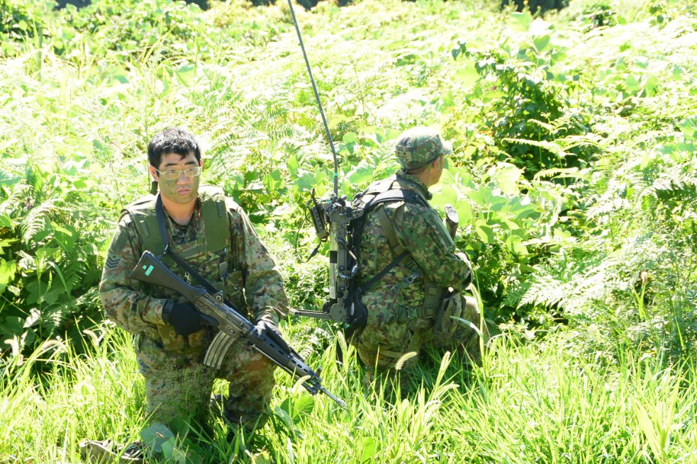 第1中隊 迫撃砲小隊は陣地侵入要領の検証を行いました。 射撃陣地の