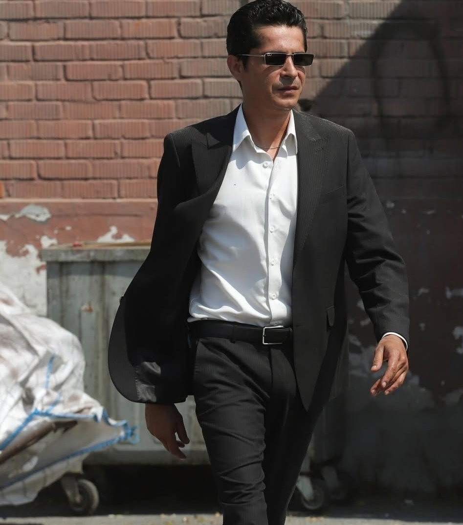 يوم اسكندر 🖤

الحلقة الأولى تلقت مدح كبير و ريت الاعادات يبشر بالخير...إن شاء الله نشوف ارتفاع قوي ينصف جمال هذا العمل 🤲🏻
#CennetinÇocukları