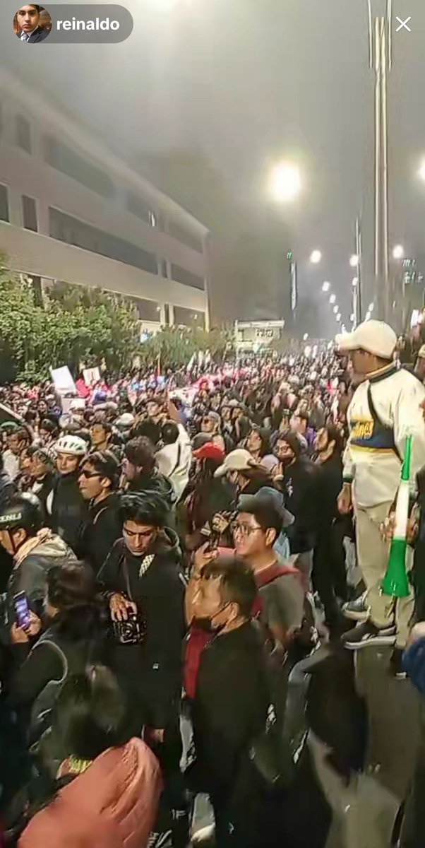 HOY DOMINGO ya hay una multitud de gente movilizada en la Av. Abancay cerca al Congreso.

🔃 Compartir.

#NoMasAfps #afps #afp #DinaBoluarte