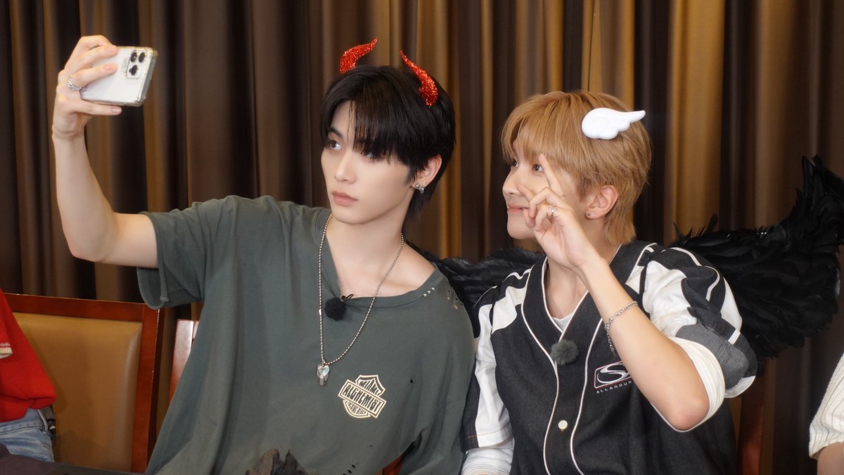 RUNSEOKJIN_EP.TOUR 京セラ 7/12.13 特別新聞　コンプ RUNSEOKJIN 大阪 京セラドーム周辺限定7/13の新聞5種コンプ