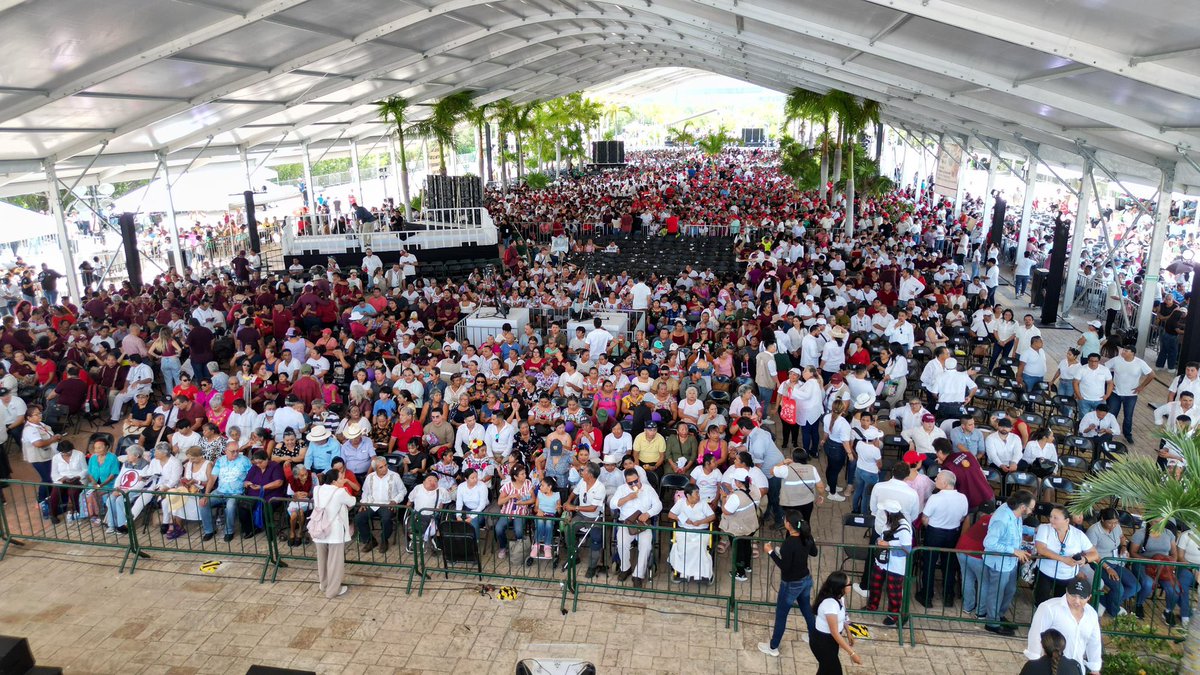 🌊✨ Quintana Roo es y seguirá siendo bastión de la #4T. Hoy lo demostramos en el Malecón Tajamar, en Cancún, donde miles de quintanarroenses, encabezados por nuestra amiga gobernadora Mara Lezama, expresamos nuestro respaldo y reconocimiento a la presidenta Claudia Sheinbaum.