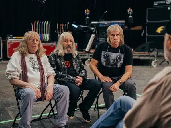 AKlay19's tweet image. #SpinalTapIITheEndContinues is serviceable. Over forty years after the iconic original, it’s clearly not on the same level. However, now parodying the modern music industry, most of the humor manages to hit and seeing these characters after all this time made me smile. Rock on!