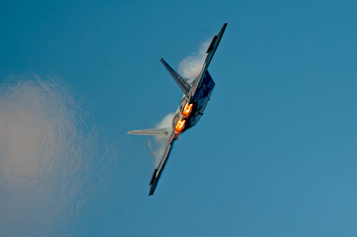 F22DemoTeam's tweet image. A very memorable 21st night of September!