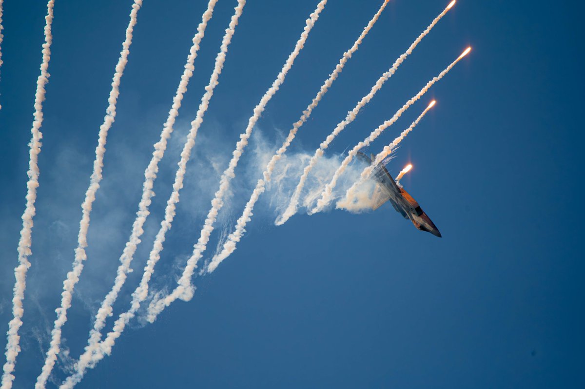 F22DemoTeam's tweet image. A very memorable 21st night of September!