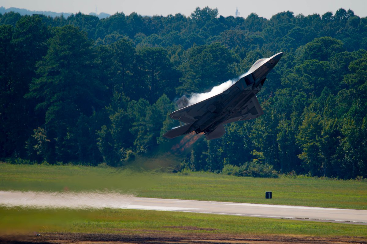 F22DemoTeam's tweet image. A very memorable 21st night of September!