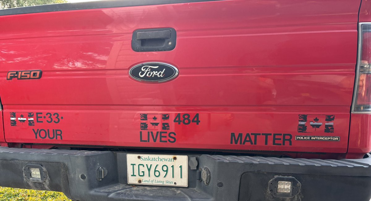 Finally got around to adding 484 to the tailgate today. It’s always a tough day when I decide to finally add something new. So many emotions for me &amp; thinking about those who will one day see it. <a href="/Regina_Fire/">Regina Fire</a> <a href="/dheillyfire/">Dheillyfire Photography</a> <a href="/IAFF181/">Regina Fire Fighters</a> thank you for your service. RIP M.L 🖤❤️🖤