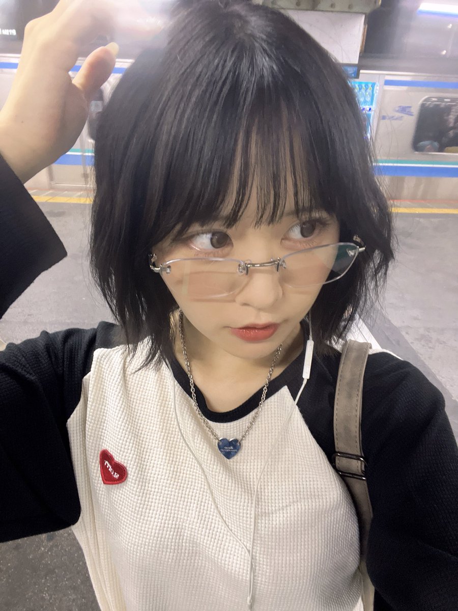 まなみん tweet media