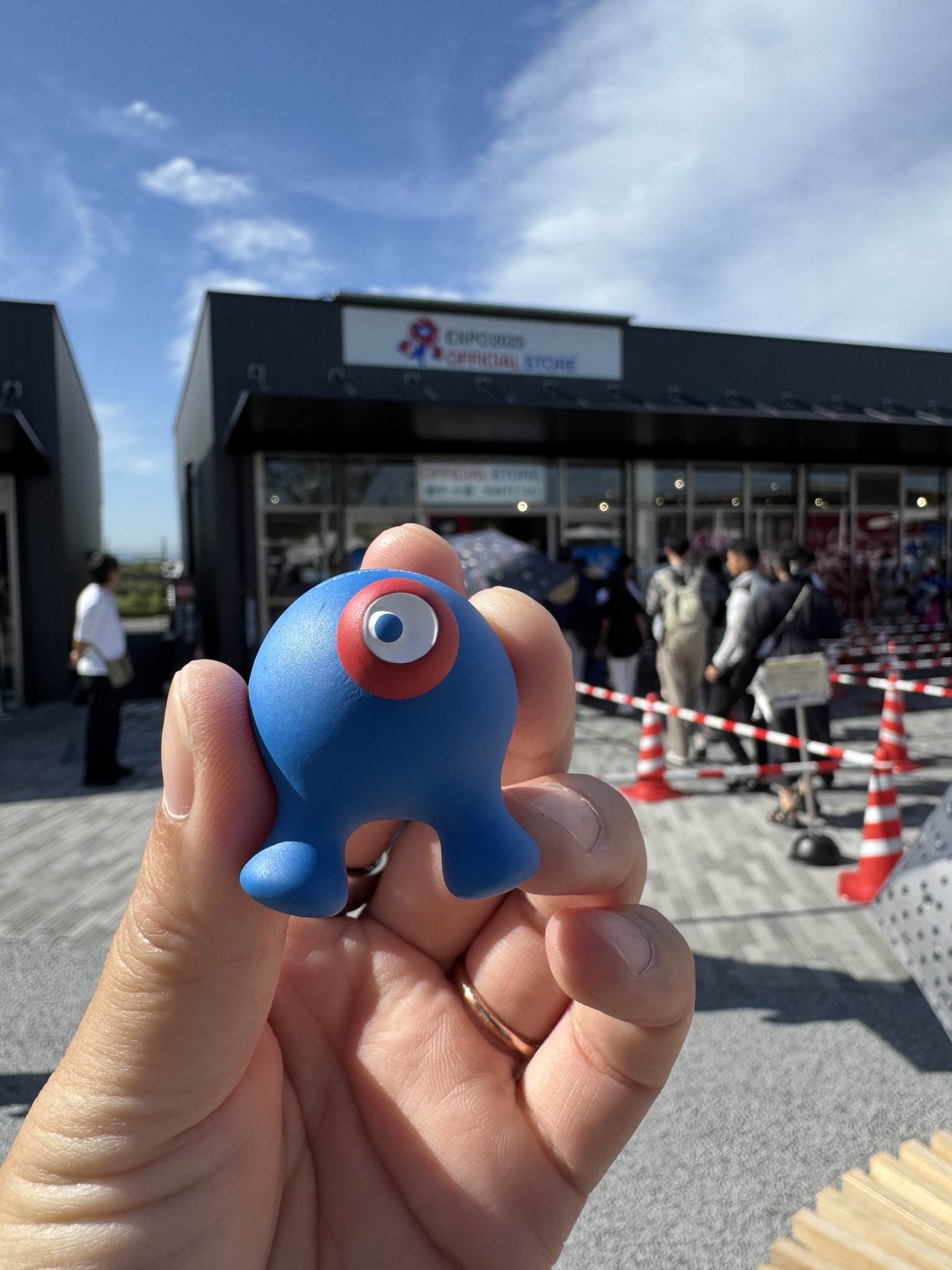 関西大阪万博　限定　ミャクミャクのおしり　マグネット 大阪・関西万博】ミャクミャク“おしり”マグネット爆誕 「だめだ