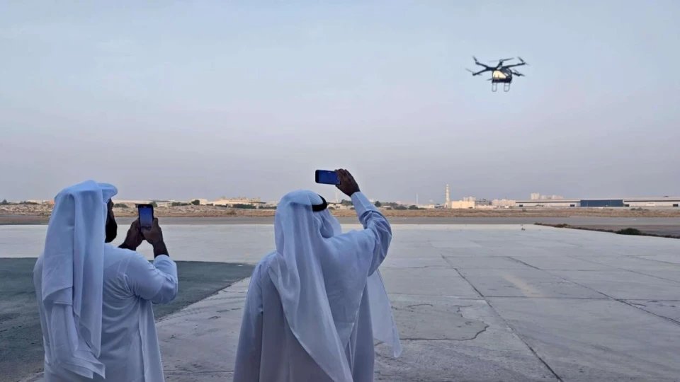 guodong440149's tweet image. Sidrastart, Low-Altitude Economy As one of the significant measures to transform the capital of the United Arab Emirates into a smart and sustainable transportation hub, the Emirate of Abu Dhabi has initiated a pilot project for drone-based package delivery
@LowAltEcon