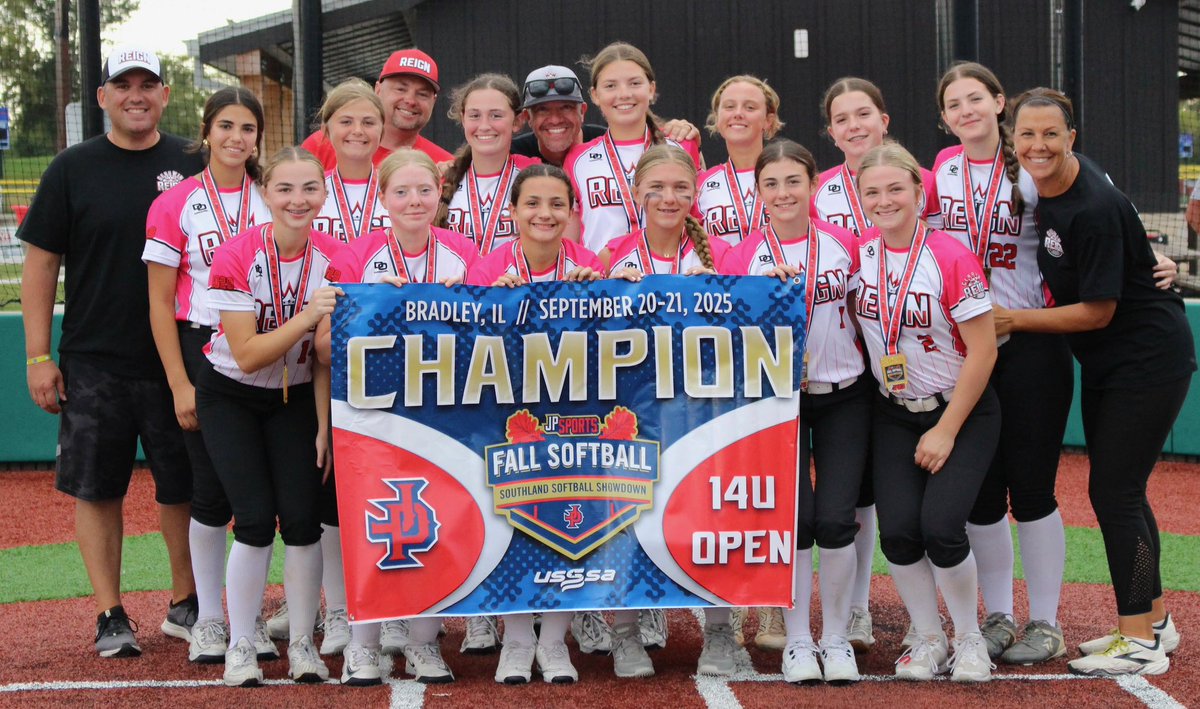 HaileyPro11's tweet image. Had a great weekend out in Bradley, Il at the September 14U SwingFest.  🥎 We took 1st in pool play and ended the weekend winning the championship! 🏆Go Reign!! ❤️
#genuwinreign #genuwinreign14uSP
