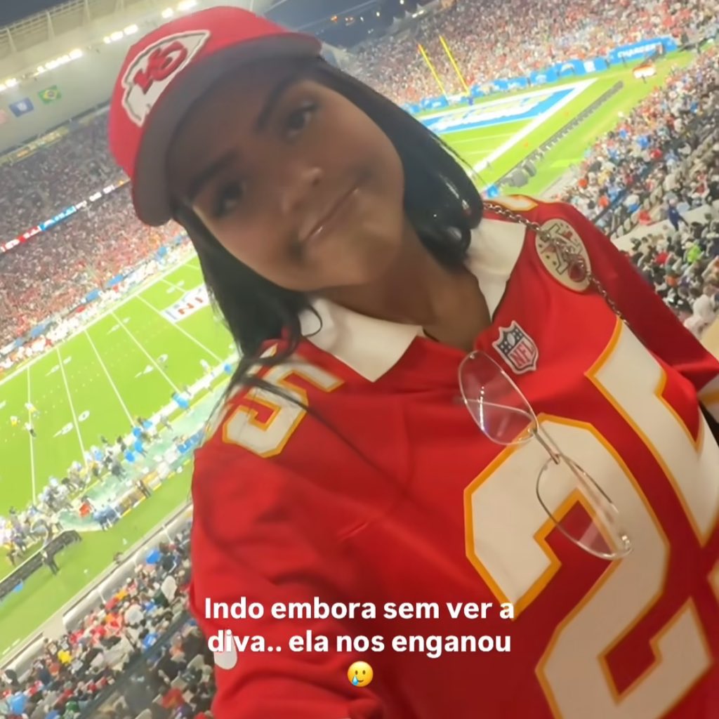 é gente… a taylor não foi para o jogo do chiefs