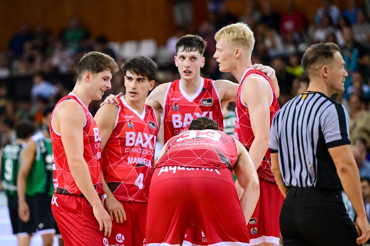 🇪🇸|🇺🇾 Con destacada participación de Agustín Ubal, <a href="/BasquetManresa/">BAXI Manresa</a> venció 83-79 a Joventut Badalona y se quedó con la #LligaCatalana. El formado en Malvín ingresó desde el banco, siendo figura y goleador de los suyos: 14PTS, 7REB y 4AS en poco más de 21min (3/5 🏹). 𝐋𝐚 𝐣𝐨𝐲𝐚