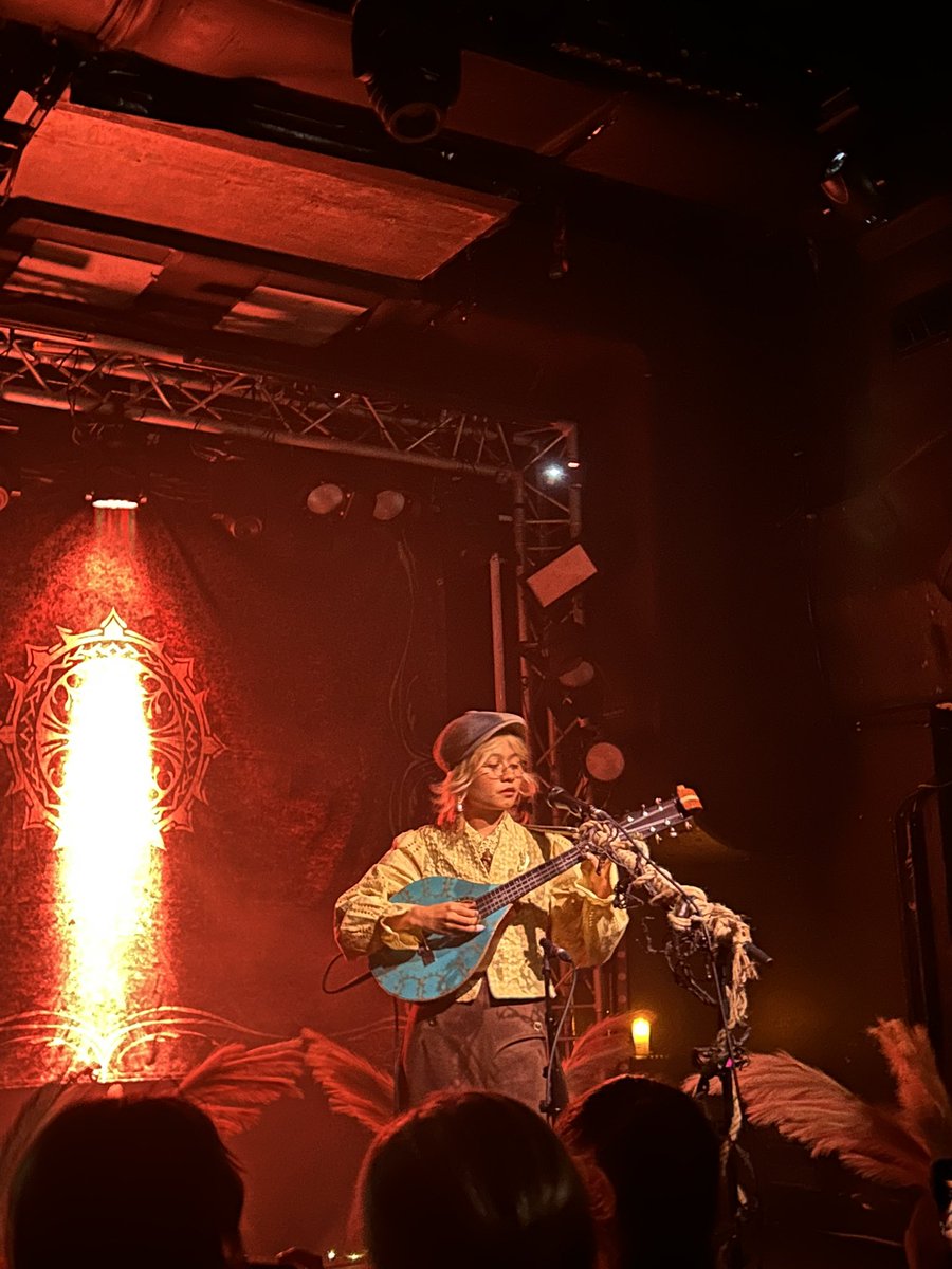 visveryautistic's tweet image. the most whimsical person in all the land 🥹 #yaelokre #foreword #bristol