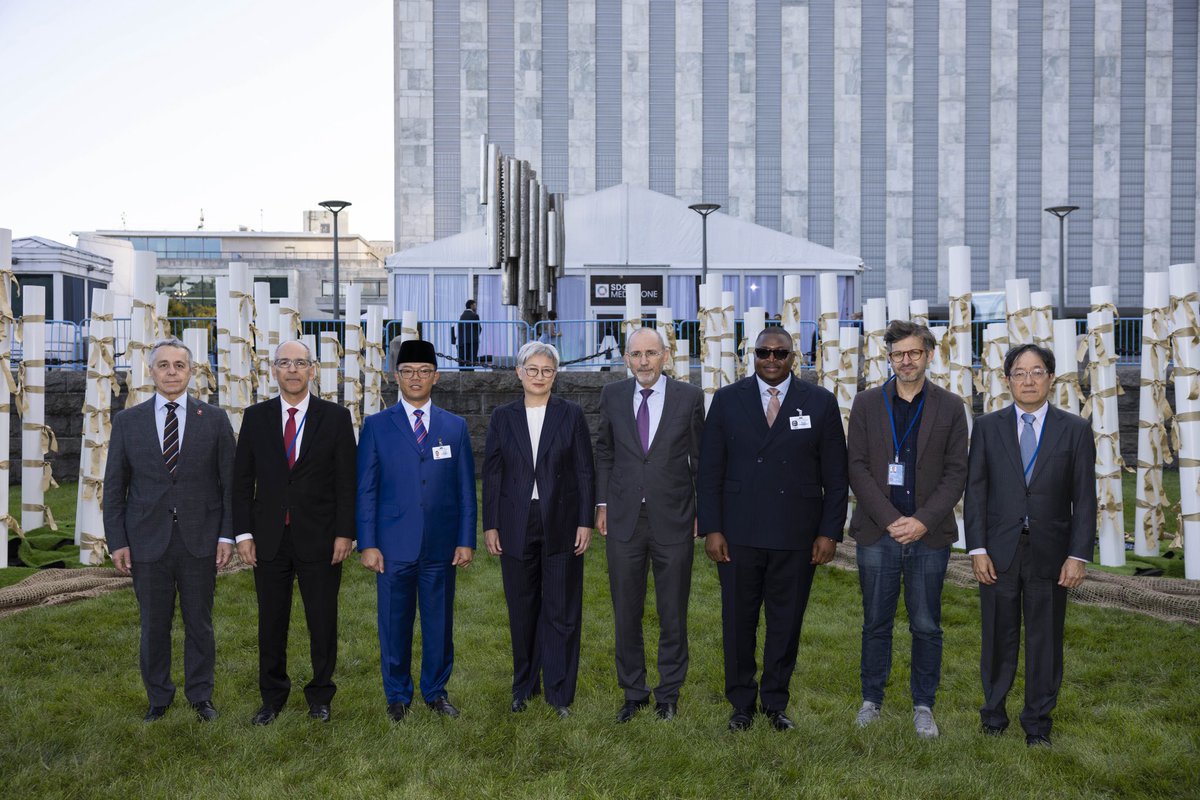 Today we launched the Australian-led Declaration for the Protection of Humanitarian Personnel in New York - signed by more than 100 countries.

We honoured Australian aid worker Zomi Frankcom as we committed to new, concrete measures to keep humanitarian personnel safe.