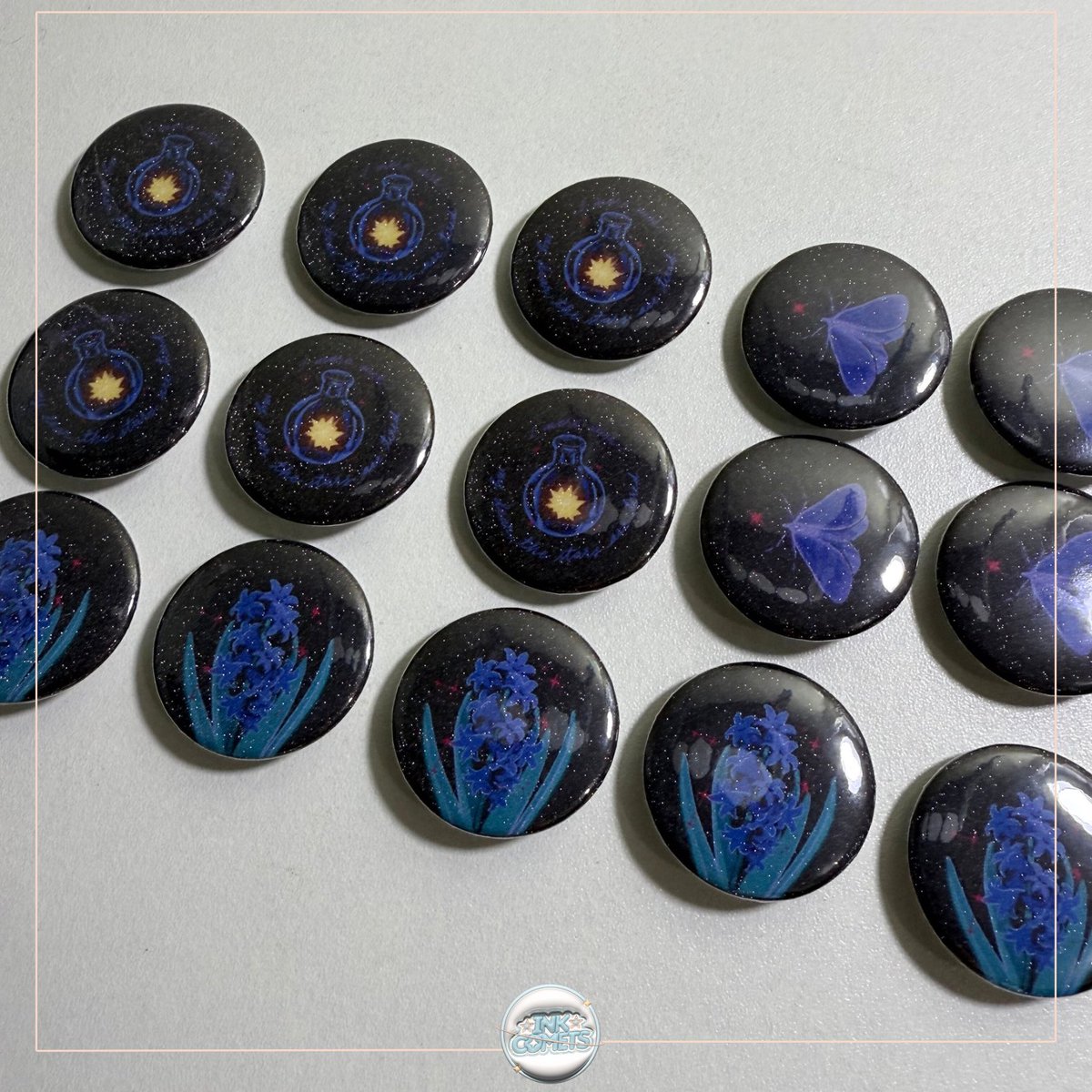 inkomets's tweet photo. OPEN | Rush Orders
— Printing Services &amp; Custom Souvenirs

button pin badge ↴

📩 dm us to place your order!
⭐️ check pin tweet for full pricelist
📮 #inkometsprints

t. wts ph hand banner sticker magnetic bookmark griptok photocard pocket mirror mini uchiwa fan freebies twice https://t.co/LxO9ePIn0m