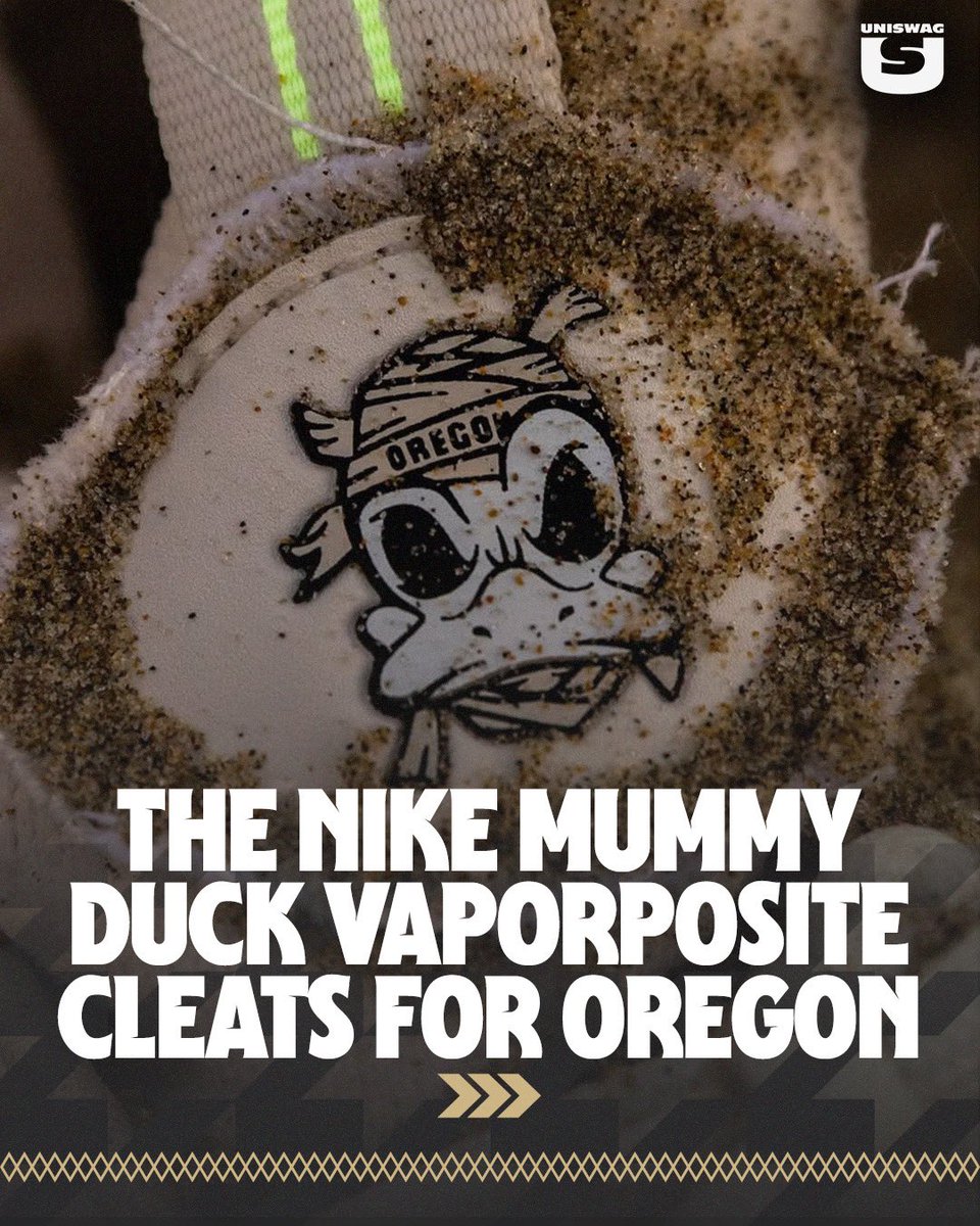 Special Mummy Duck Vaporposite cleats for @oregonfootball #uniswag