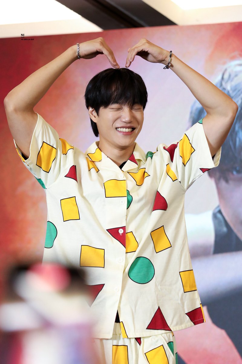 𝐍𝐎 𝐈𝐃𝐄𝐀 tweet media