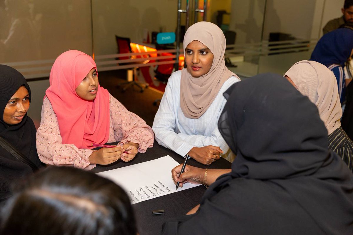 womenintechmv's tweet photo. Highlights from Tech & Beyond session, where our #GirlstoCodeMV participants explored future tech careers through talks on data science, AI, cybersecurity, software, UI/UX & solutions engineering. Thanks to our speakers and curious participants for an inspiring evening!
@Dhiraagu https://t.co/VKkV82Xp9N
