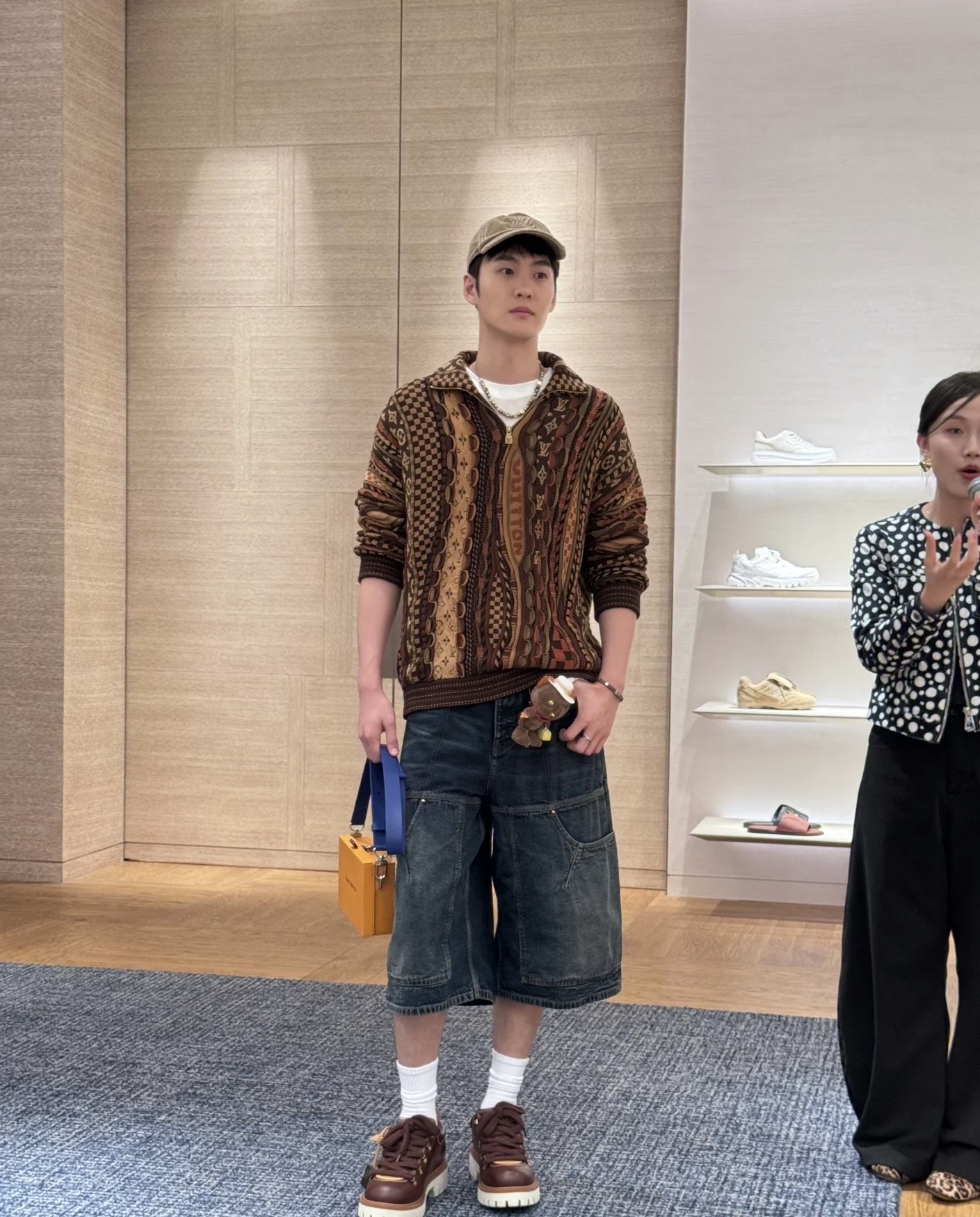 LOUIS VUITTON ハーフジップ スウェット ブルゾン ネイビー Louis Vuitton《モノグラムハーフジッププルオーバー》直営店