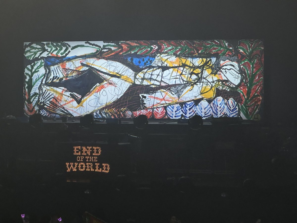 昨日韓国2日目の絵
席の原因でライブが終わるまで全然見れなかったけど🥹
よく見たら人の形に見えててえぐい
また香港と上海の絵楽しみ🎨