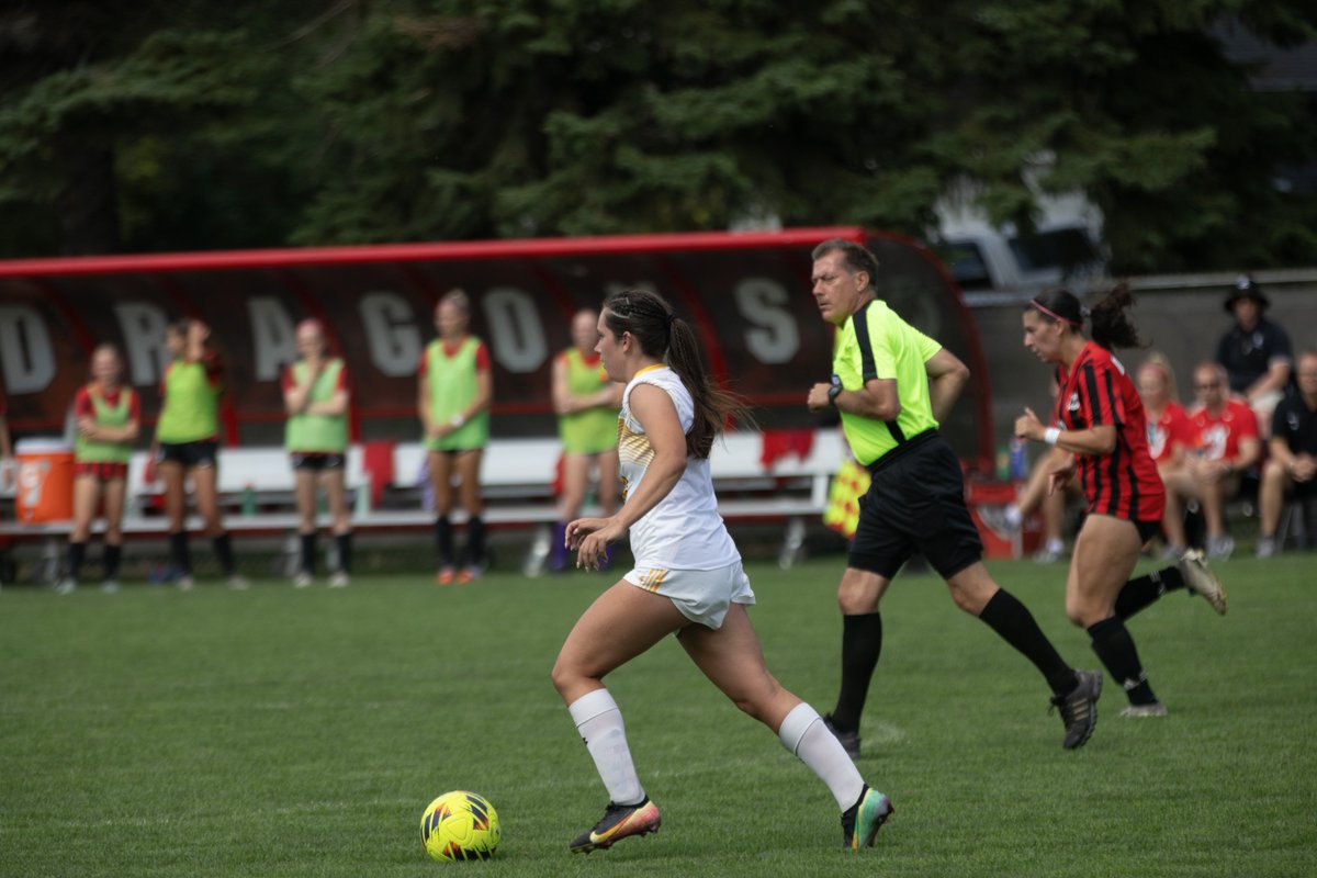 Weekend road sweep for <a href="/WayneStSoccer/">Wayne State College Women's Soccer</a> complete following 4-0 win at MSU Moorhead.  #PlayforthePaw
wscwildcats.com/news/2025/9/21…