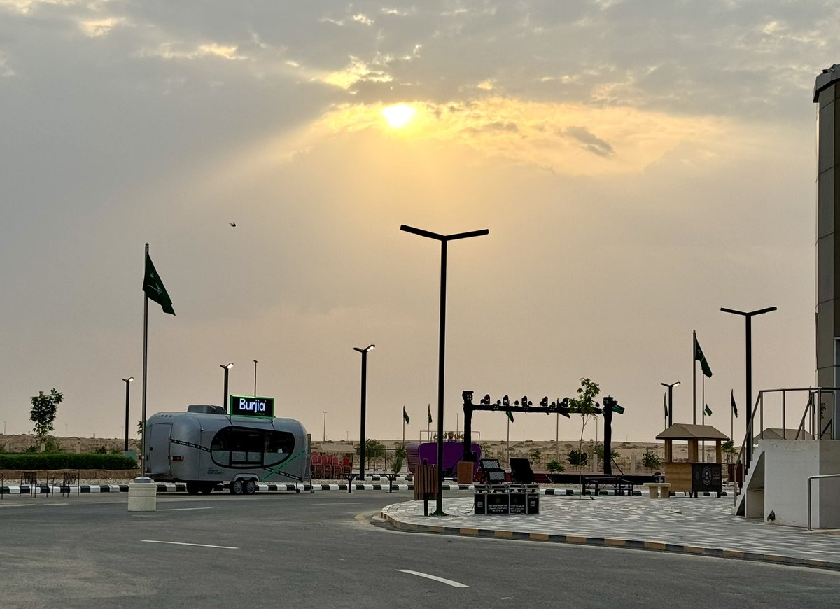 📸 | صور 🌥️

صباح غائم يملؤه الجمال ..
يزداد بهاءً في يوم الوطن 🇸🇦💚

#اليوم_الوطني_السعودي95 
#اليوم_الوطني_السعودي_95