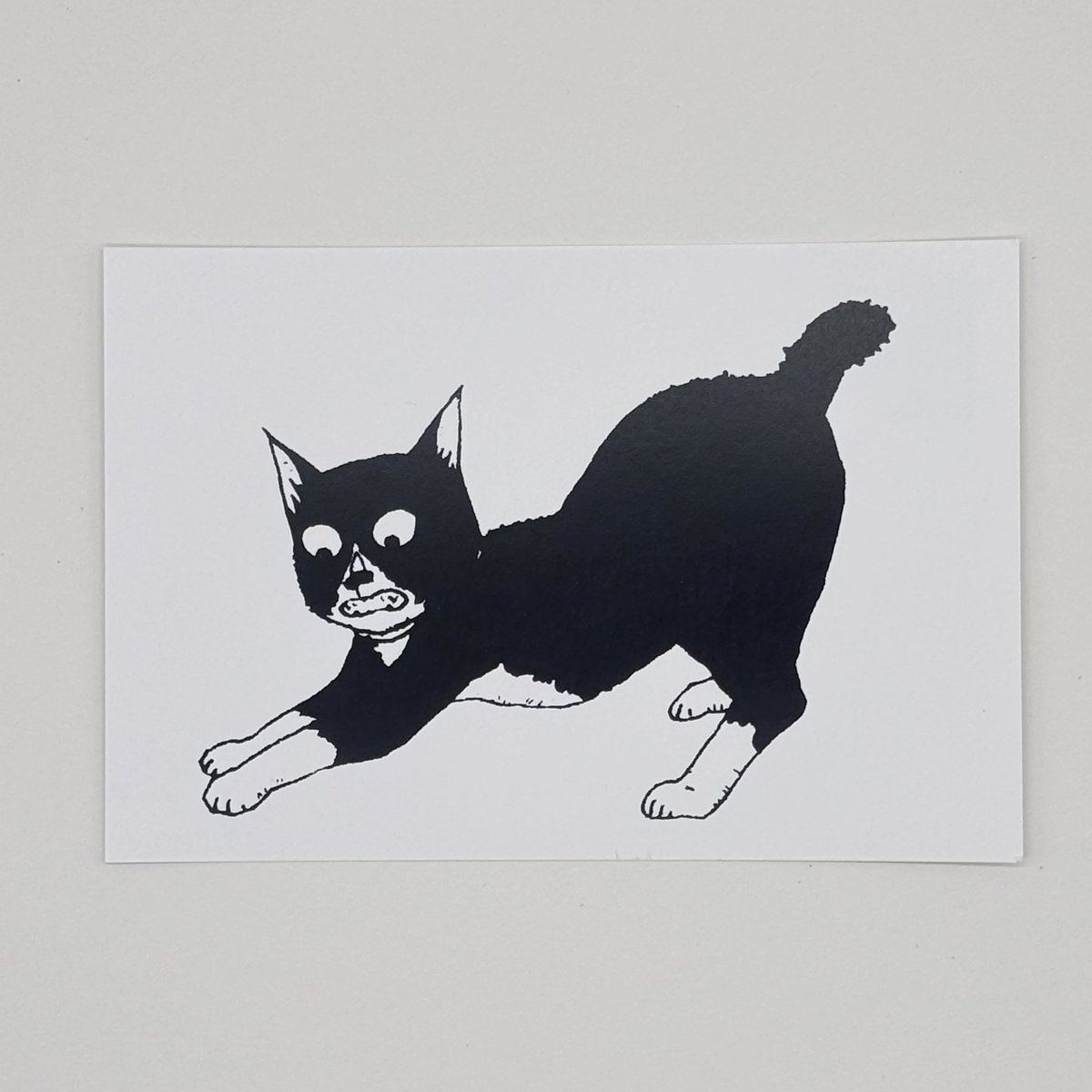 木羊子ギャラリー、オンラインショップでは三好銀 原画展
『三好さんとこの日曜日』で販売していた、ポストカードやステッカーのセットも販売しています。遠方でお越しになれなかったファンのみなさま、ぜひこの機会に！ステッカーセットは残りわずかです。
特典で『梅ちゃんカード』もお付けします。