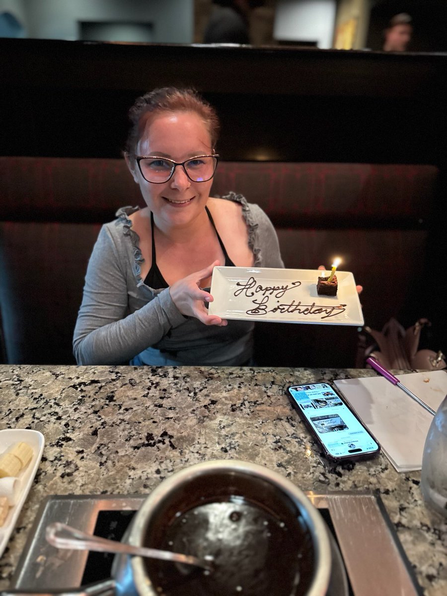 Here’s to 34 years young 🥰🥰🥰

#HappyBirthdaytome