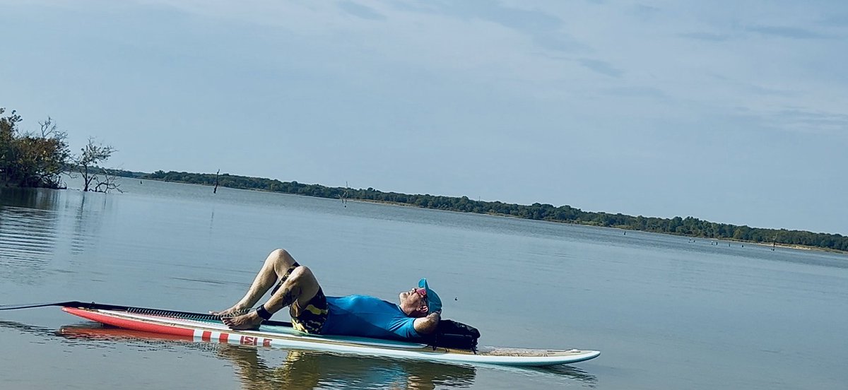 YKTeacher's tweet image. Had an awesome day out on the water! Boarded up, soaked in the Sun, and enjoyed refreshing fruit-infused water all day long. Perfect vibes all around! #PerfectVibes