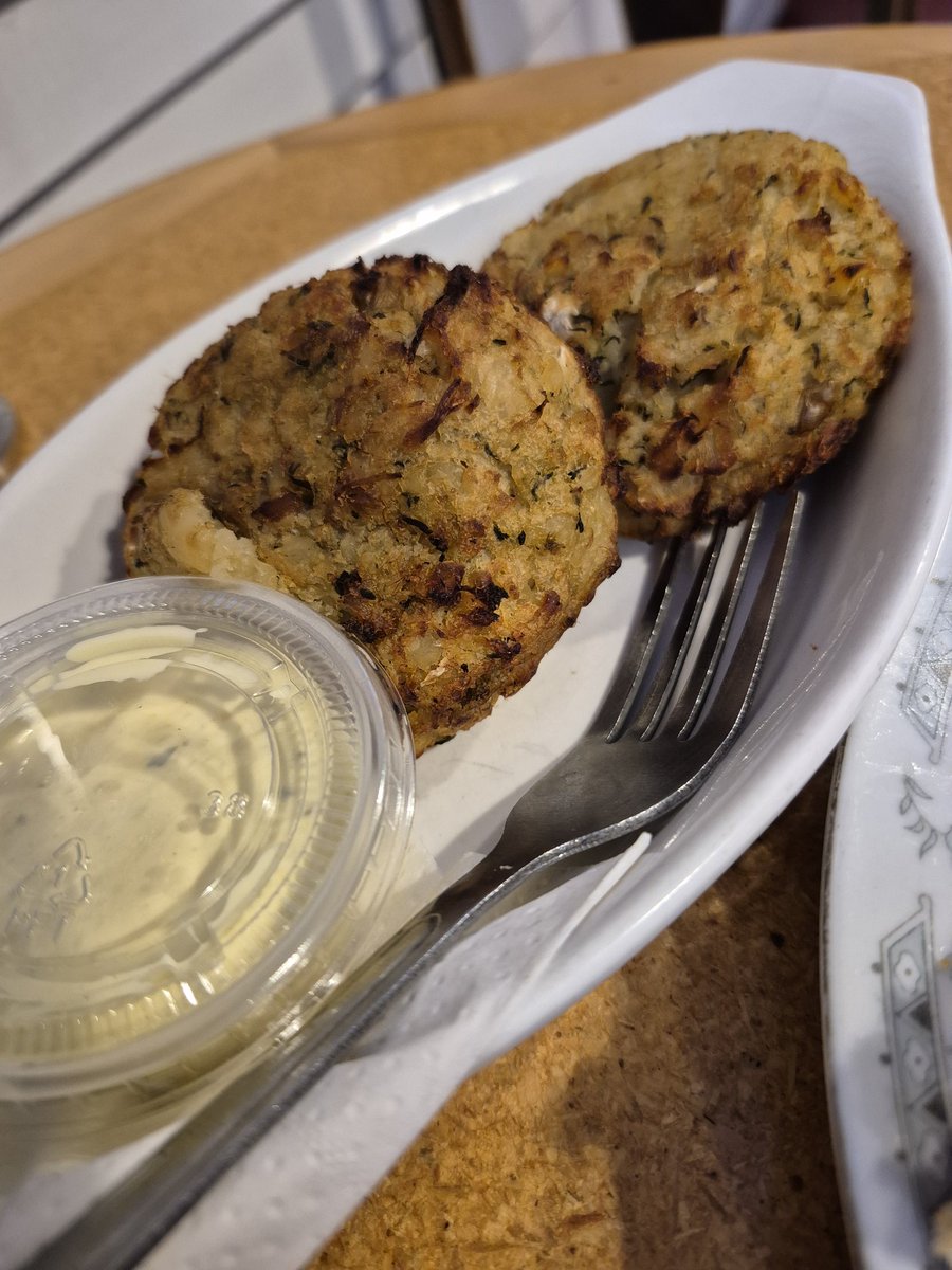 Had the best time in Newfoundland and Labrador this weekend! Highlight: the fish cakes <a href="/rocketbakeryNL/">Rocket Bakery 🚀</a> ..Delish! We'll be back! #vacation #NL #fall2025 🇨🇦💯