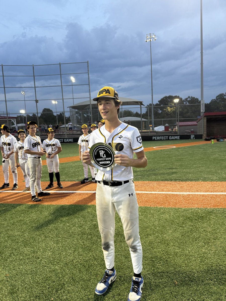 GIANTSYALOBUSHA's tweet image. BPA 2030 champs this weekend - Zeke Trimble MVP pitcher: