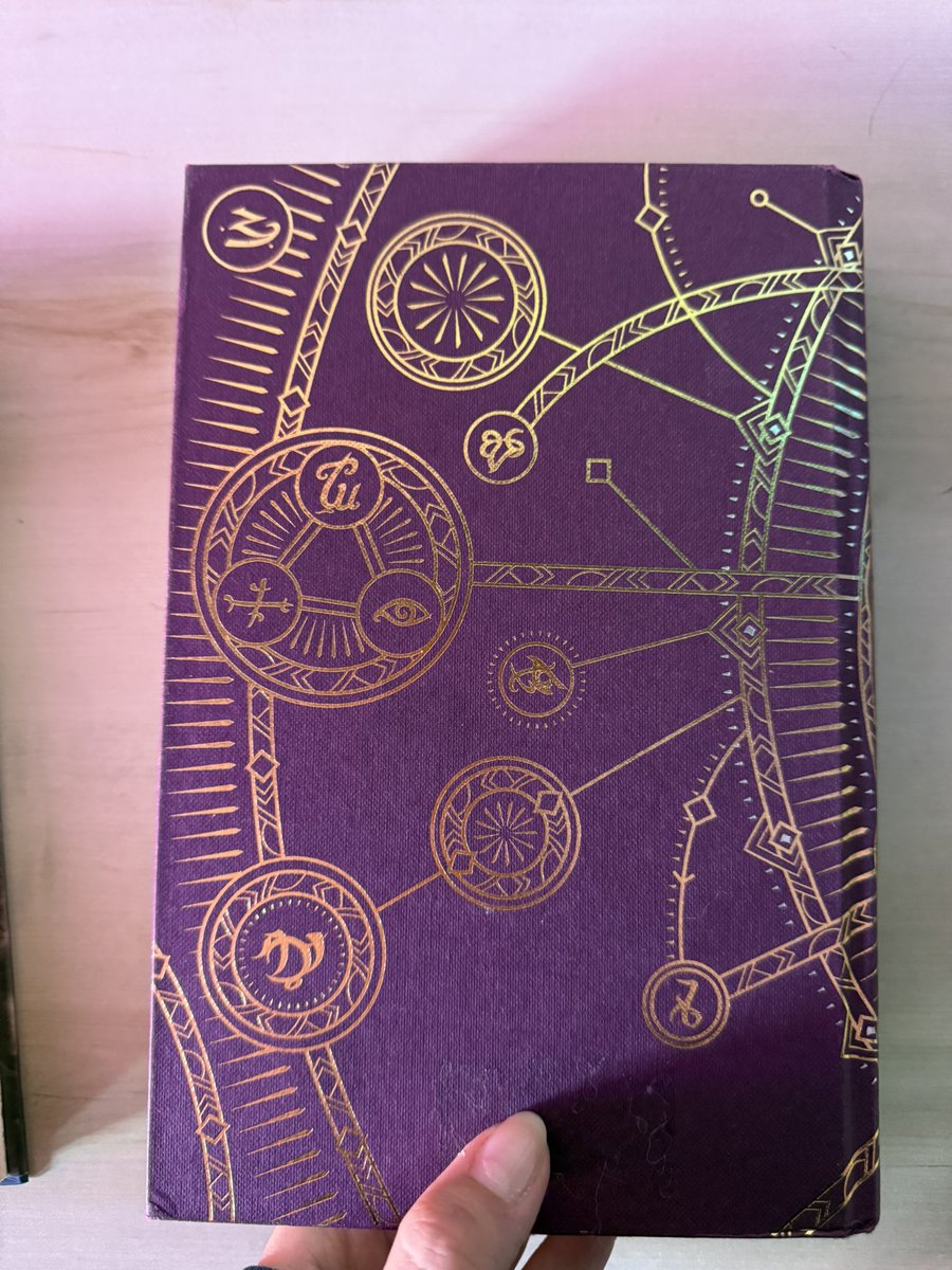 boggartingbooks's tweet photo. Obsessed with the #CityOfBones 10th Anniversary Edition, she’s soooo pretty 😍 ✨ @cassieclare #booktwt #Shadowhunters #TheMortalInstruments #AllTheStoriesAreTrue https://t.co/5WA61ywQ7S