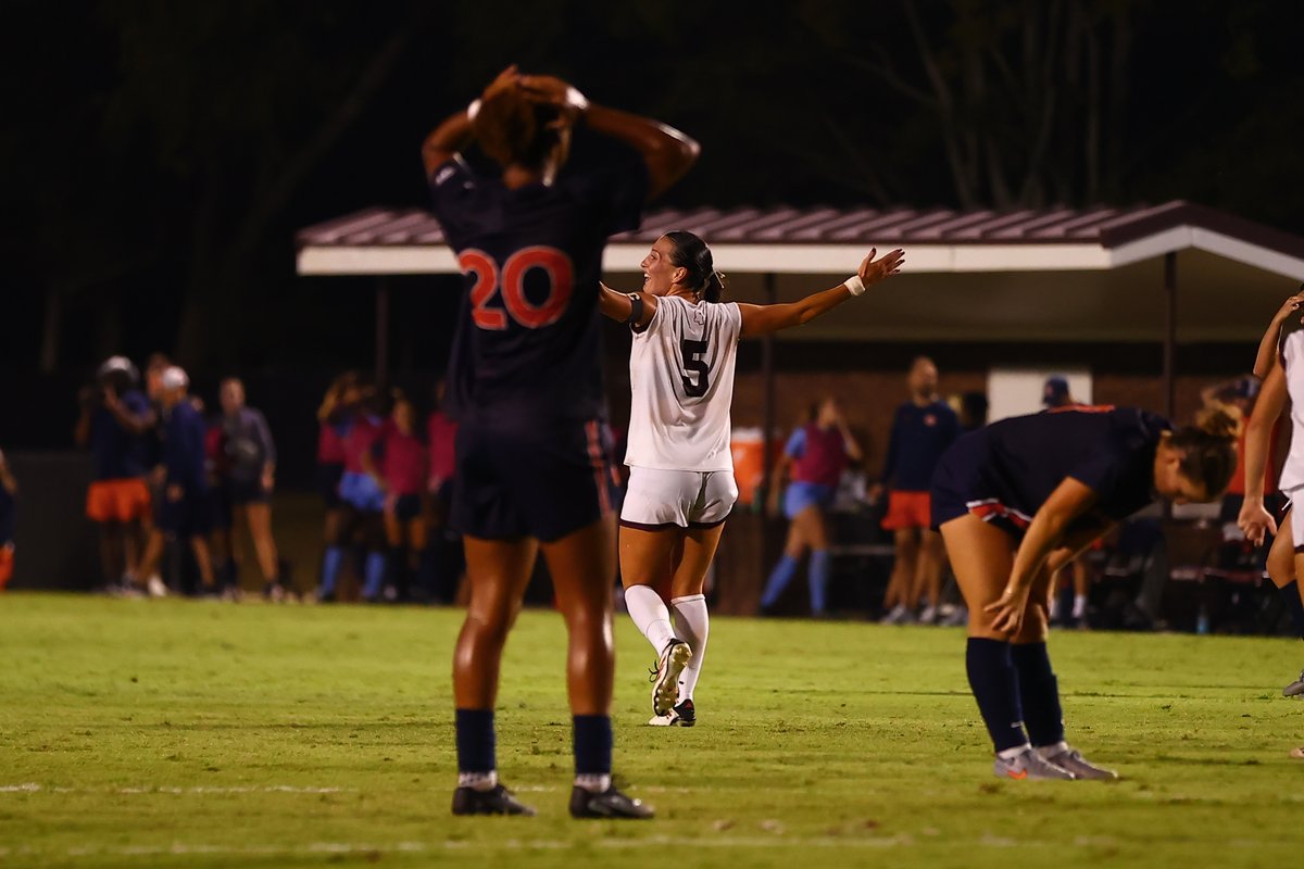 🎶 There goes our hero 🎶

<a href="/allymperry13/">Ally Perry</a> | #HailState