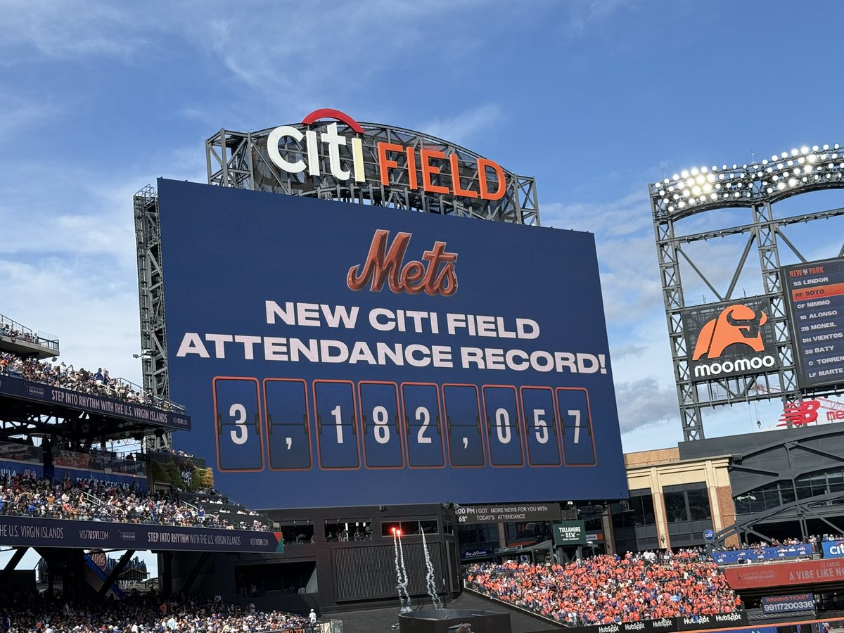Xriptian's tweet image. Game 138 – September 21: Washington Nationals vs New York Mets at Citi Field

Today was both Topps Day and Fan Appreciation Day at Citi Field. The first 15,000 fans were treated to a pack of exclusive Topps cards, and I was lucky enough to score a rare blue PSA 10 Pete Alonso…