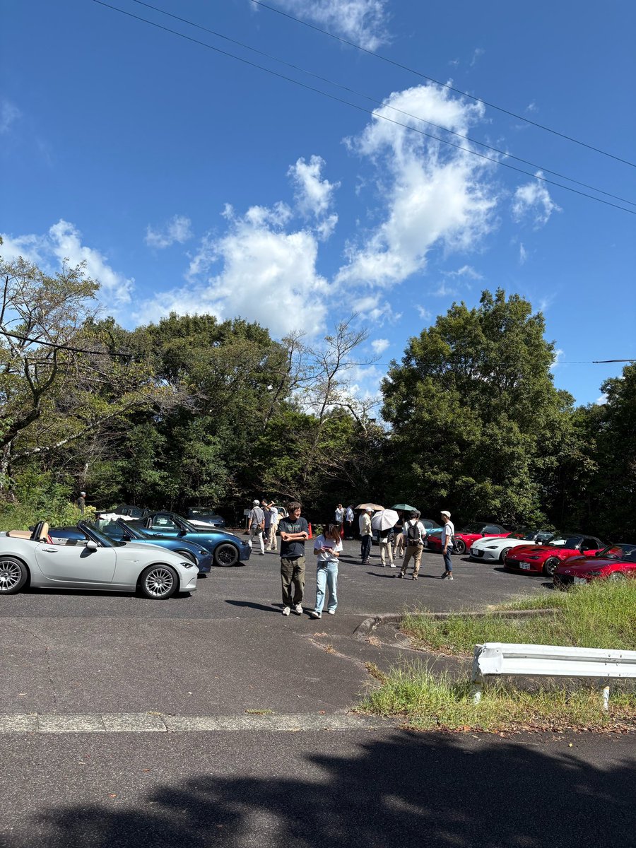 MindRoadster's tweet photo. 9月おはくら、大分暑さが和らいで話しやすくなりました。相変わらず参加車は多めです。 https://t.co/e6s0XMWpMn
