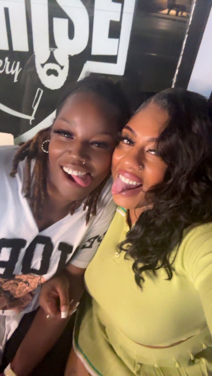 plutochell's tweet image. Me and my girlfriend @lwalker62205  ♥️