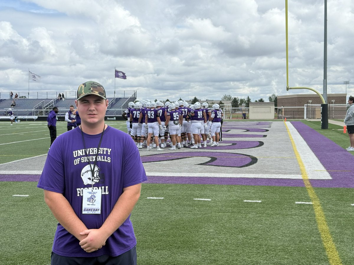 Trey Krell (@krelltrey) on Twitter photo Had a great game day at <a href="/USFCougarsFB/">USF Football</a> yesterday!!
<a href="/CoachLueds/">Lucas Lueders</a> 
<a href="/j_schlichte/">Jay Schlichte</a> 
<a href="/JimGlogowski/">Coach Glo</a> Had a great game day at <a href="/USFCougarsFB/">USF Football</a> yesterday!!
<a href="/CoachLueds/">Lucas Lueders</a> 
<a href="/j_schlichte/">Jay Schlichte</a> 
<a href="/JimGlogowski/">Coach Glo</a>