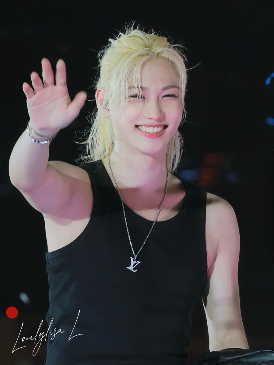 lovelffllee1024's tweet image. 250920 TMA 

Our angel, just like his smile.

#straykids #felix #필릭스 
 #フィリックス #ピリちゃん