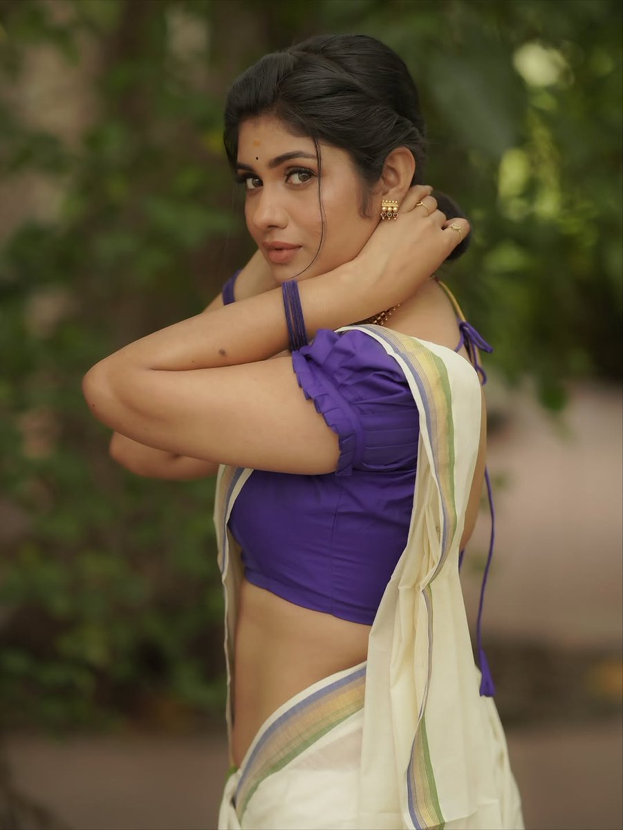 hharryy17's tweet image. “Mondays are like a math problem. Add the irritation, subtract the sleep, multiply the tasks, divide the happiness.”

Happy Monday 💙💙